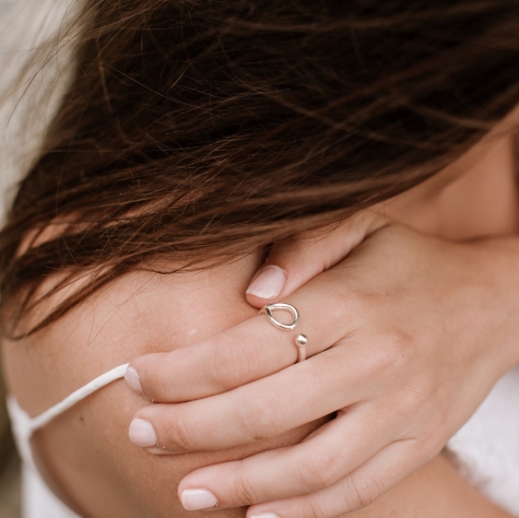 Anillo de Gota de Lluvia.