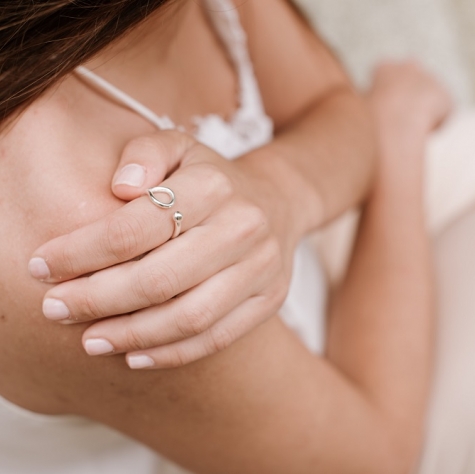 Anillo de Gota de Lluvia.