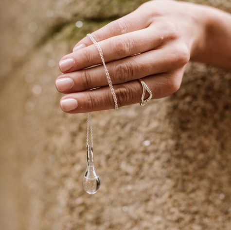 Gota de Lluvia de Santiago plata de ley y anillo colección.