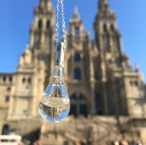 Gota de lluvia  frente Catedral de Santiago de Compostela